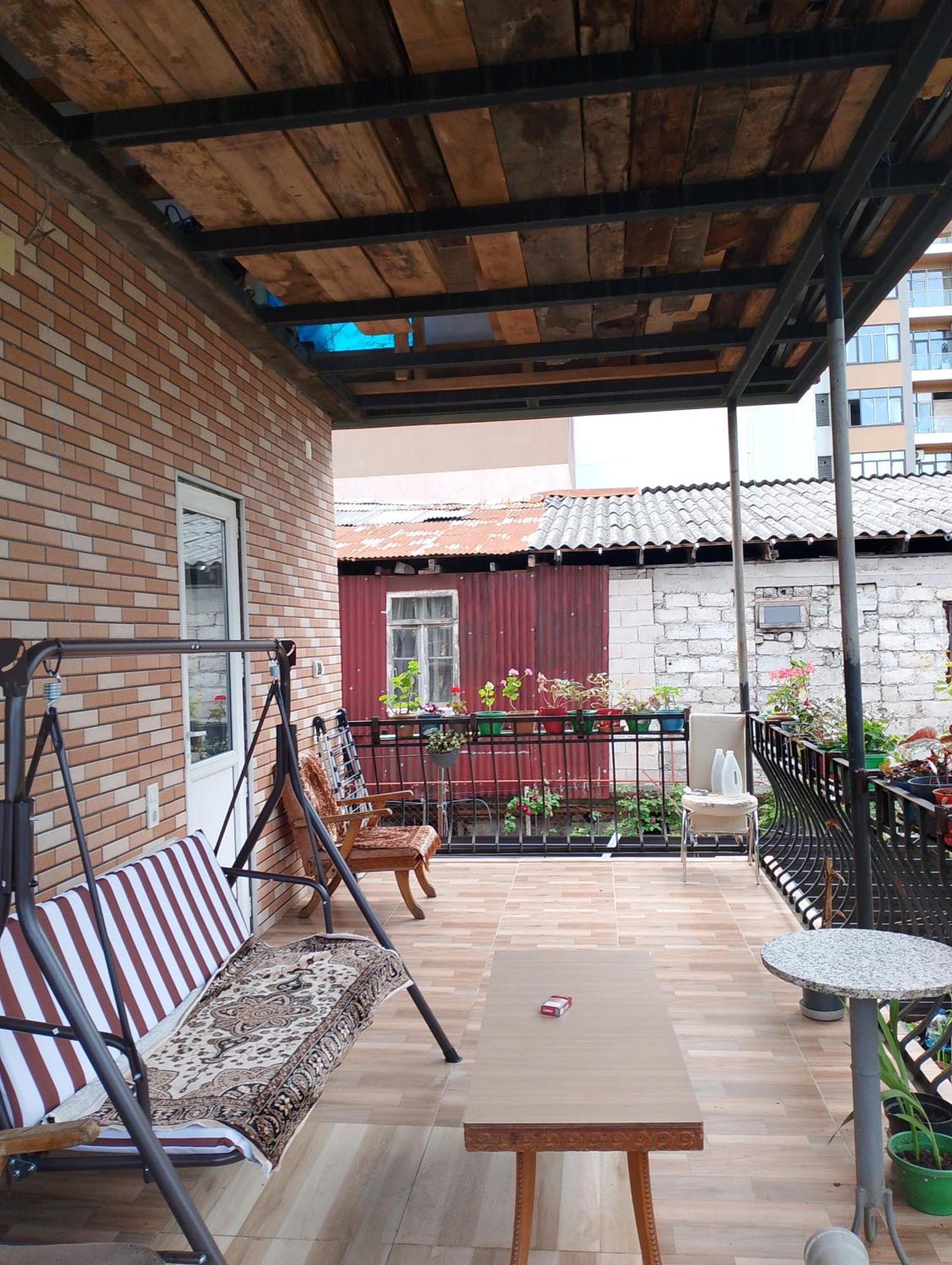 Jesis Batumi Vandrarhem Exteriör bild