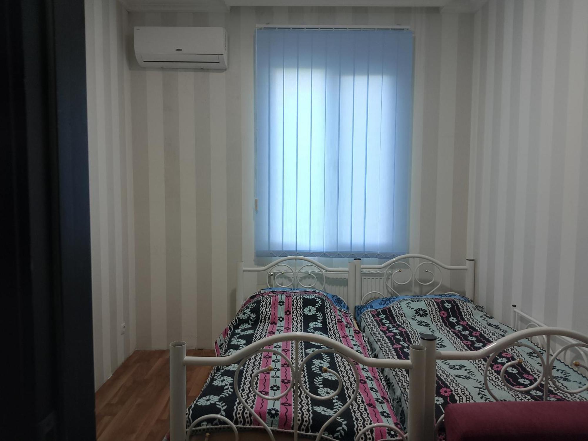 Jesis Batumi Vandrarhem Rum bild